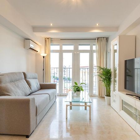 Charming 3 Bedroom Apartment At Triana Center By Oui Sevilla Eksteriør billede