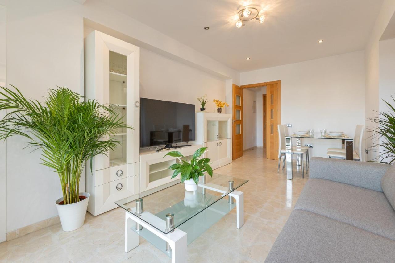 Charming 3 Bedroom Apartment At Triana Center By Oui Sevilla Eksteriør billede