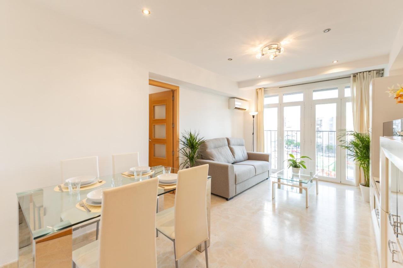 Charming 3 Bedroom Apartment At Triana Center By Oui Sevilla Eksteriør billede