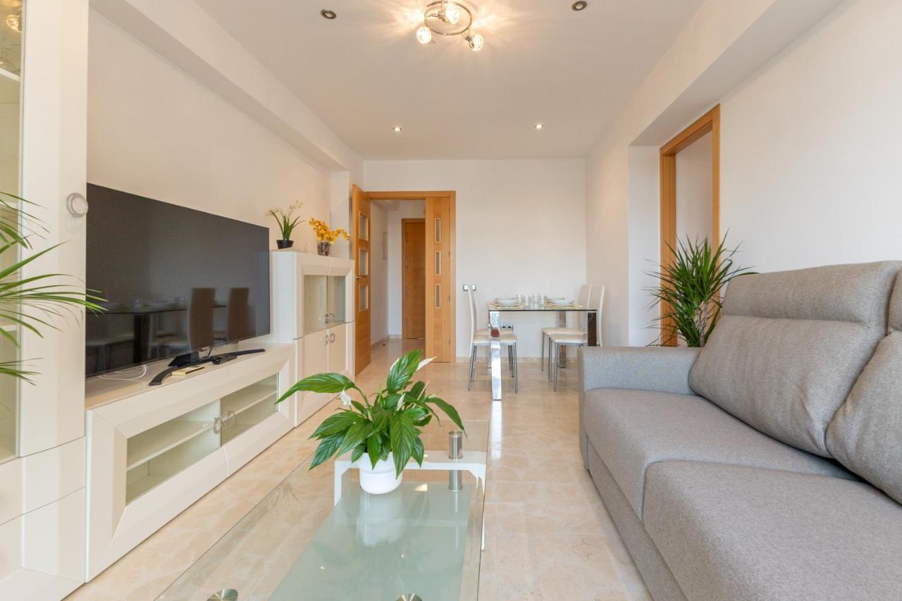 Charming 3 Bedroom Apartment At Triana Center By Oui Sevilla Eksteriør billede