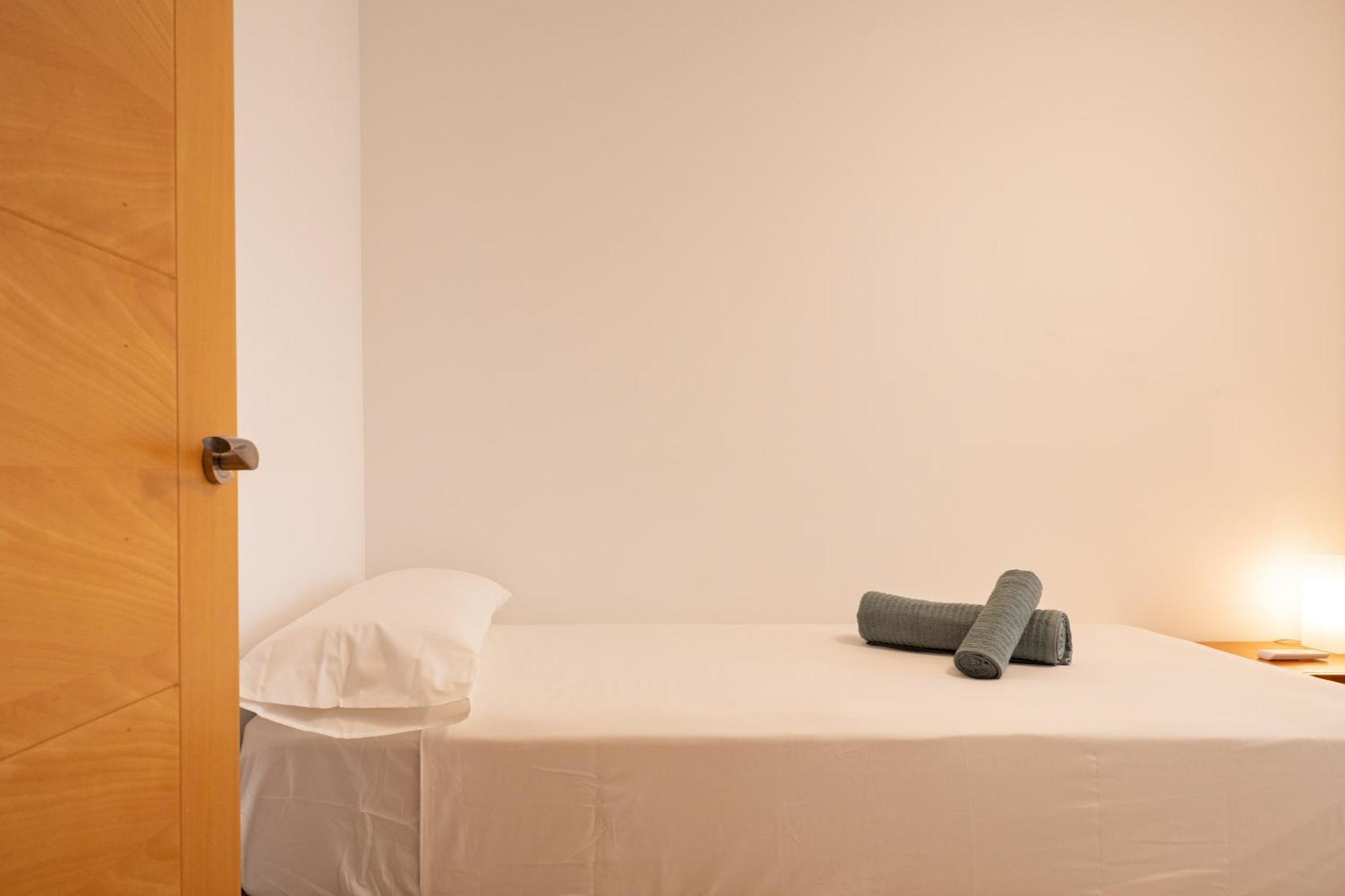 Charming 3 Bedroom Apartment At Triana Center By Oui Sevilla Eksteriør billede