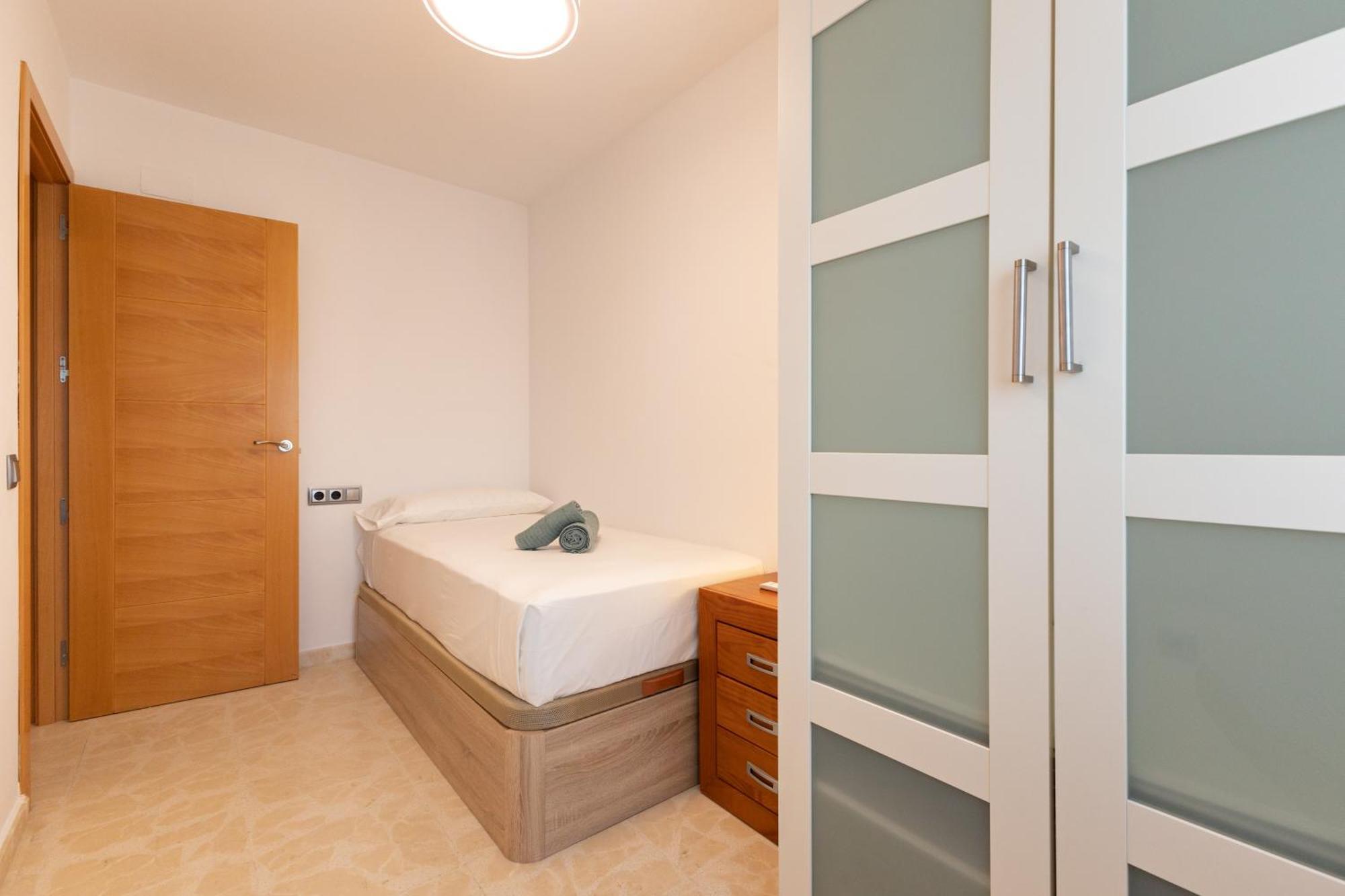 Charming 3 Bedroom Apartment At Triana Center By Oui Sevilla Eksteriør billede