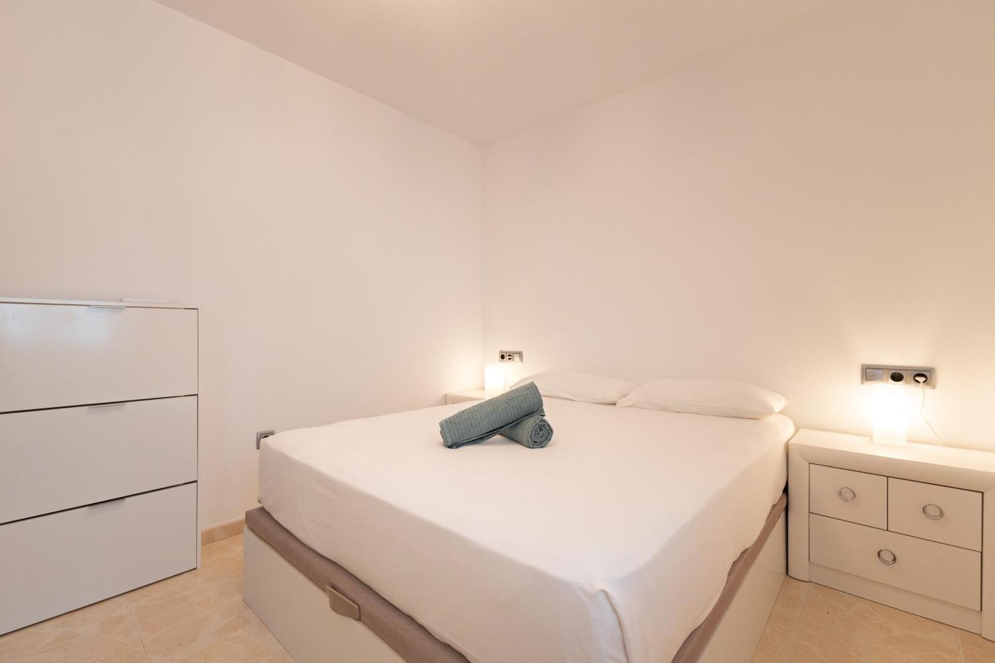 Charming 3 Bedroom Apartment At Triana Center By Oui Sevilla Eksteriør billede